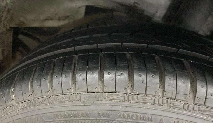 2018 Hyundai Grand i10 MAGNA AT 1.2 KAPPA VTVT, Petrol, Automatic, 7,240 km, Right Rear Tyre Tread