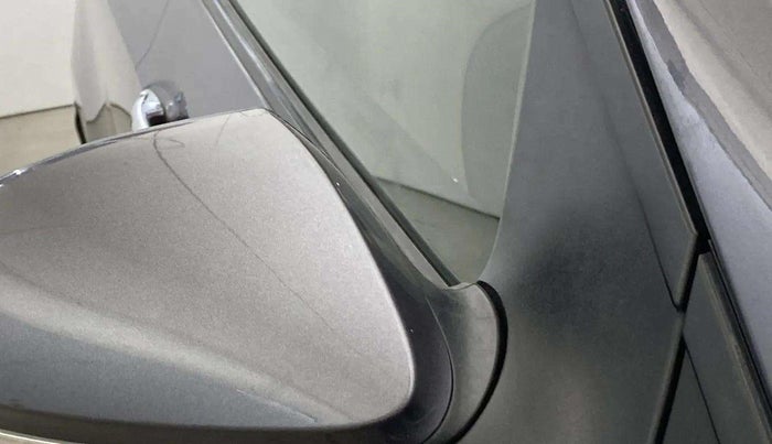 2017 Hyundai Grand i10 ASTA 1.2 KAPPA VTVT, CNG, Manual, 46,160 km, Right rear-view mirror - Mirror has minor damage