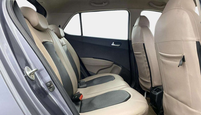 2017 Hyundai Grand i10 ASTA 1.2 KAPPA VTVT, CNG, Manual, 46,160 km, Right Side Rear Door Cabin