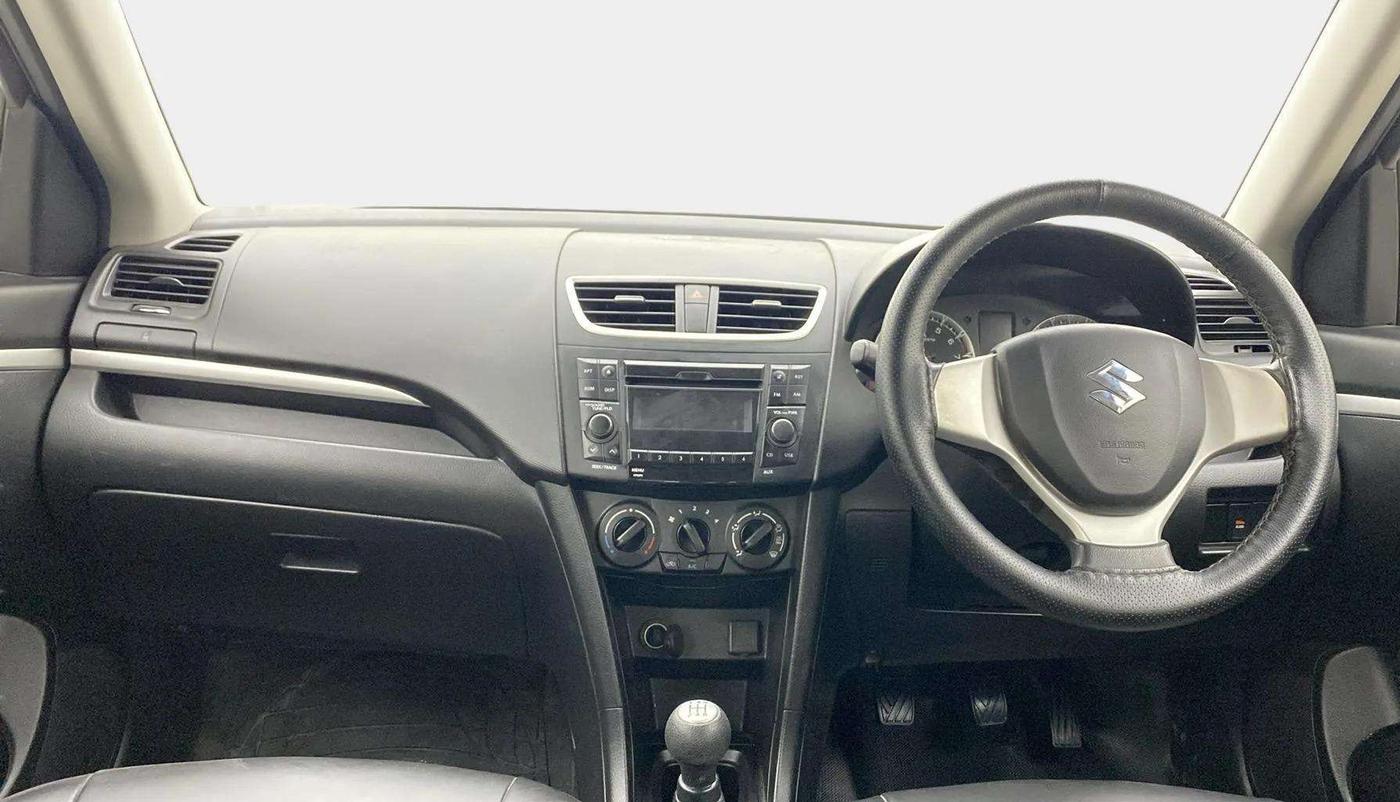 2017 Maruti Swift VXI, Petrol, Manual, 58,968 km, Dashboard