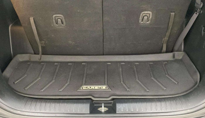 2022 KIA CARENS LUXURY 1.4 PETROL 7 STR, Petrol, Manual, 37,052 km, Boot Inside