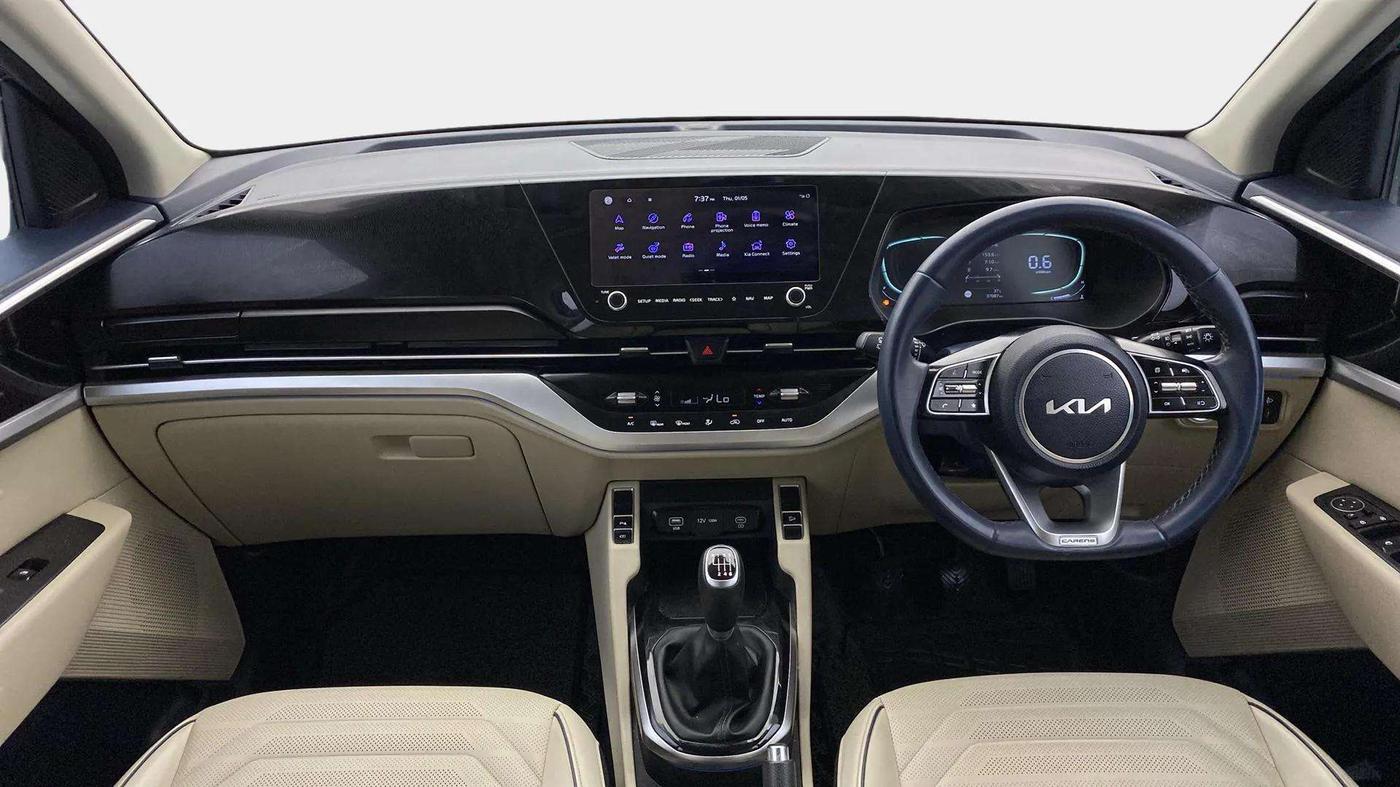 2022 KIA CARENS LUXURY 1.4 PETROL 7 STR, Petrol, Manual, 37,052 km, Dashboard