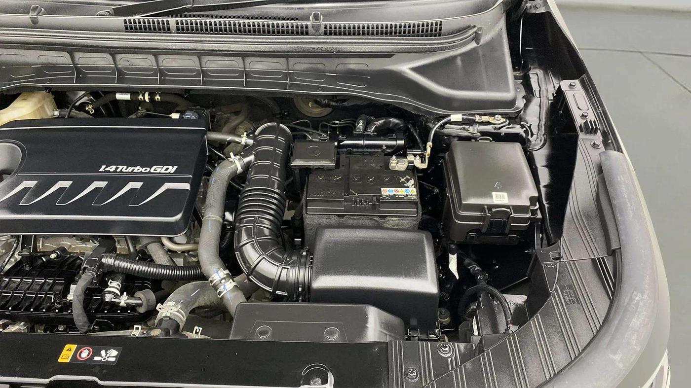 2022 KIA CARENS LUXURY 1.4 PETROL 7 STR, Petrol, Manual, 37,052 km, Engine View - Left