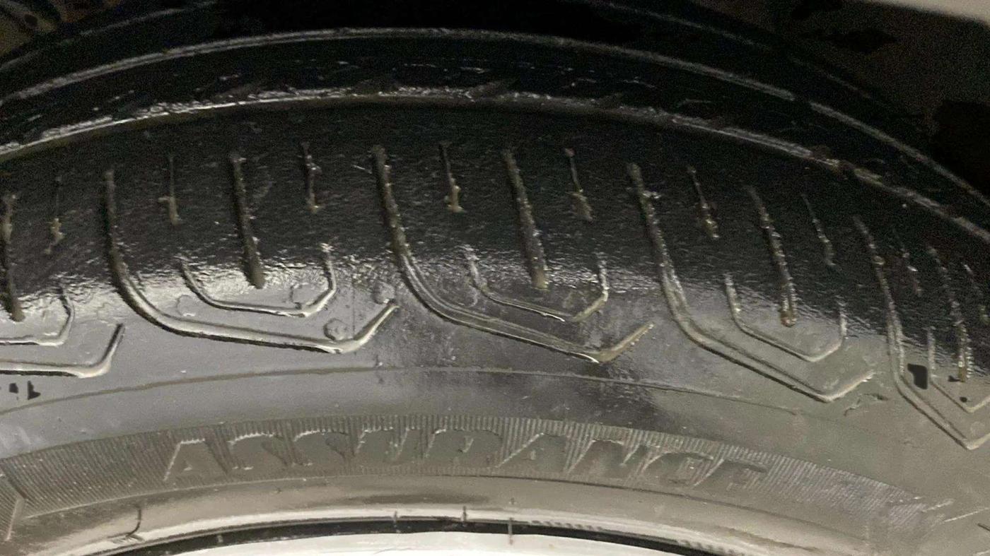2022 Tata Tiago XT CNG, CNG, Manual, 80,045 km, Left Rear Tyre Tread