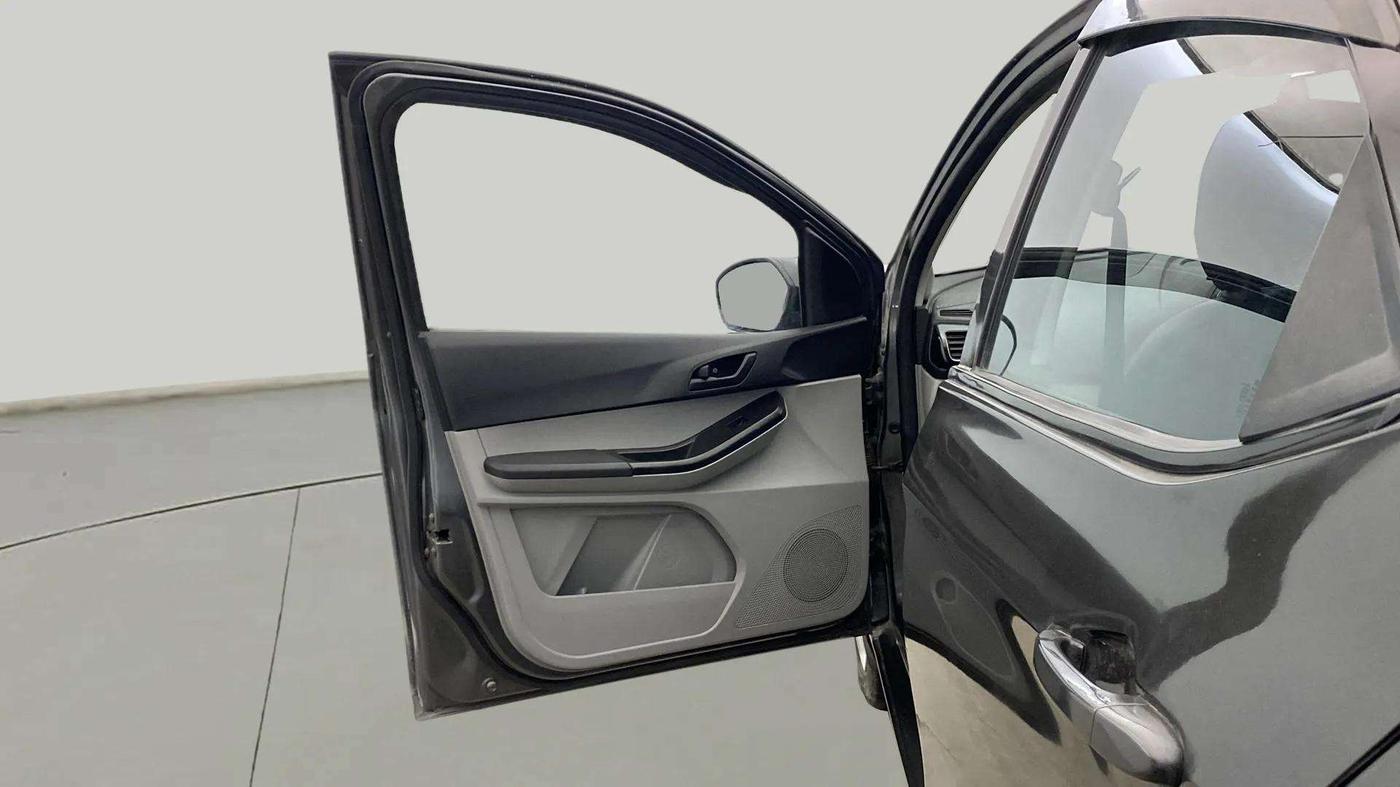 2022 Tata Tiago XT CNG, CNG, Manual, 80,045 km, LHS Front Door