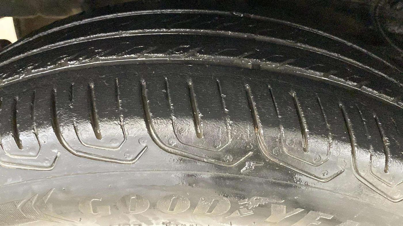 2022 Tata Tiago XT CNG, CNG, Manual, 80,045 km, Left Front Tyre Tread