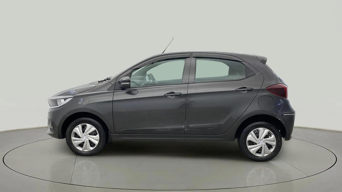 2022 Tata Tiago XT CNG, CNG, Manual, 80,045 km, Left Side