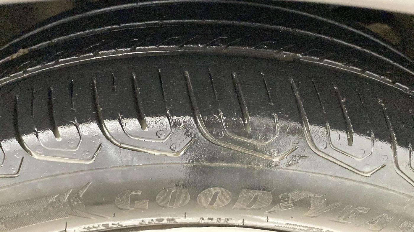 2022 Tata Tiago XT CNG, CNG, Manual, 80,045 km, Right Front Tyre Tread