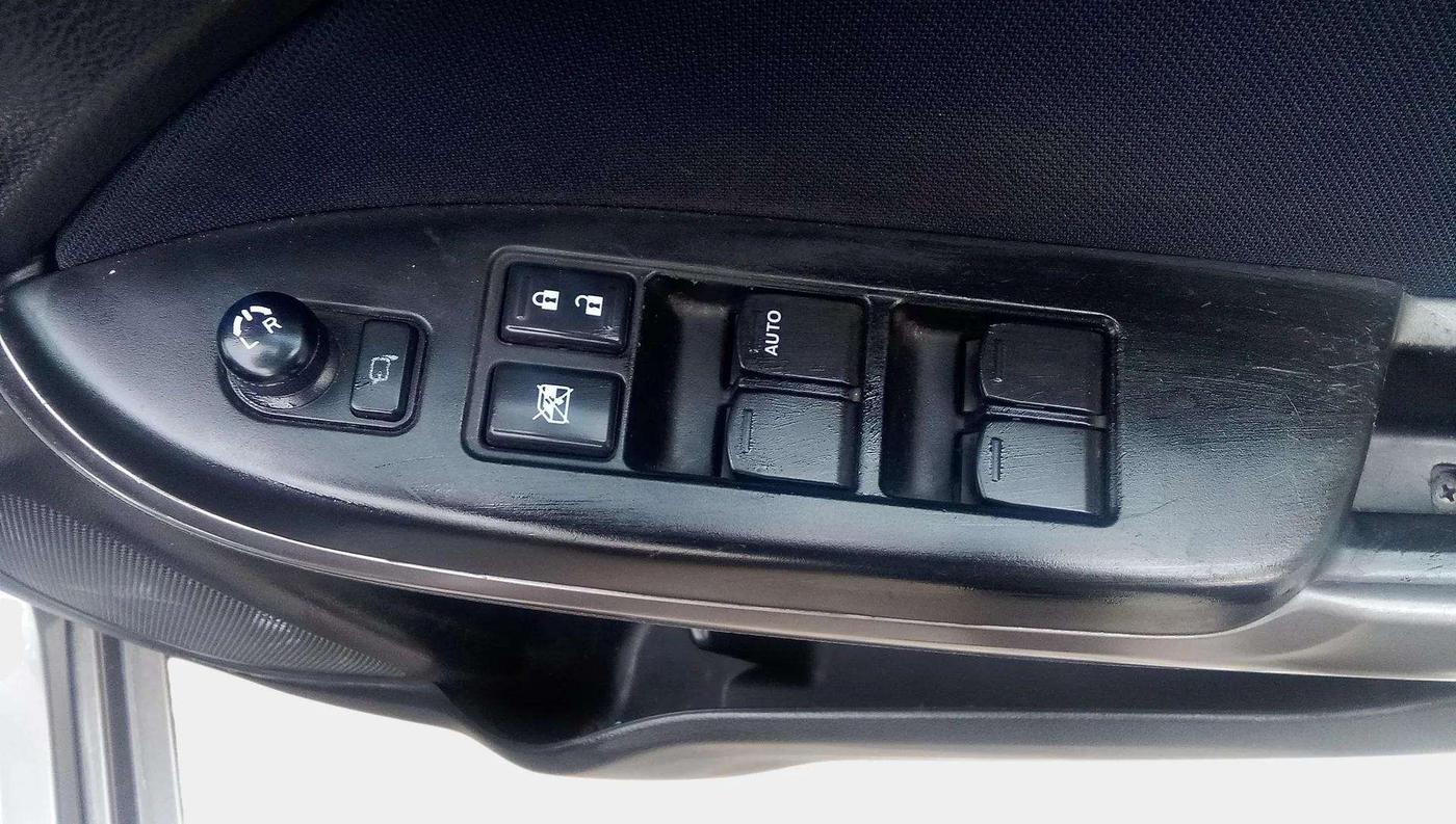 2020 Maruti Baleno DELTA PETROL 1.2, Petrol, Manual, 67,709 km, Driver Side Door Panels Control