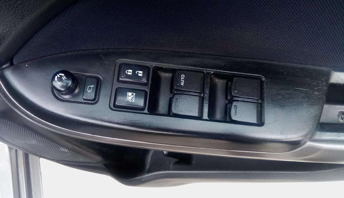 2020 Maruti Baleno DELTA PETROL 1.2, Petrol, Manual, 67,709 km, Driver Side Door Panels Control