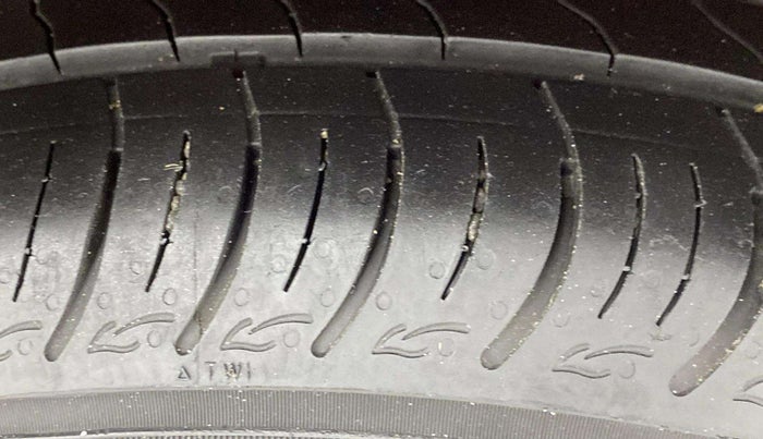 2016 Maruti Baleno DELTA CVT PETROL 1.2, Petrol, Automatic, 91,917 km, Left Rear Tyre Tread
