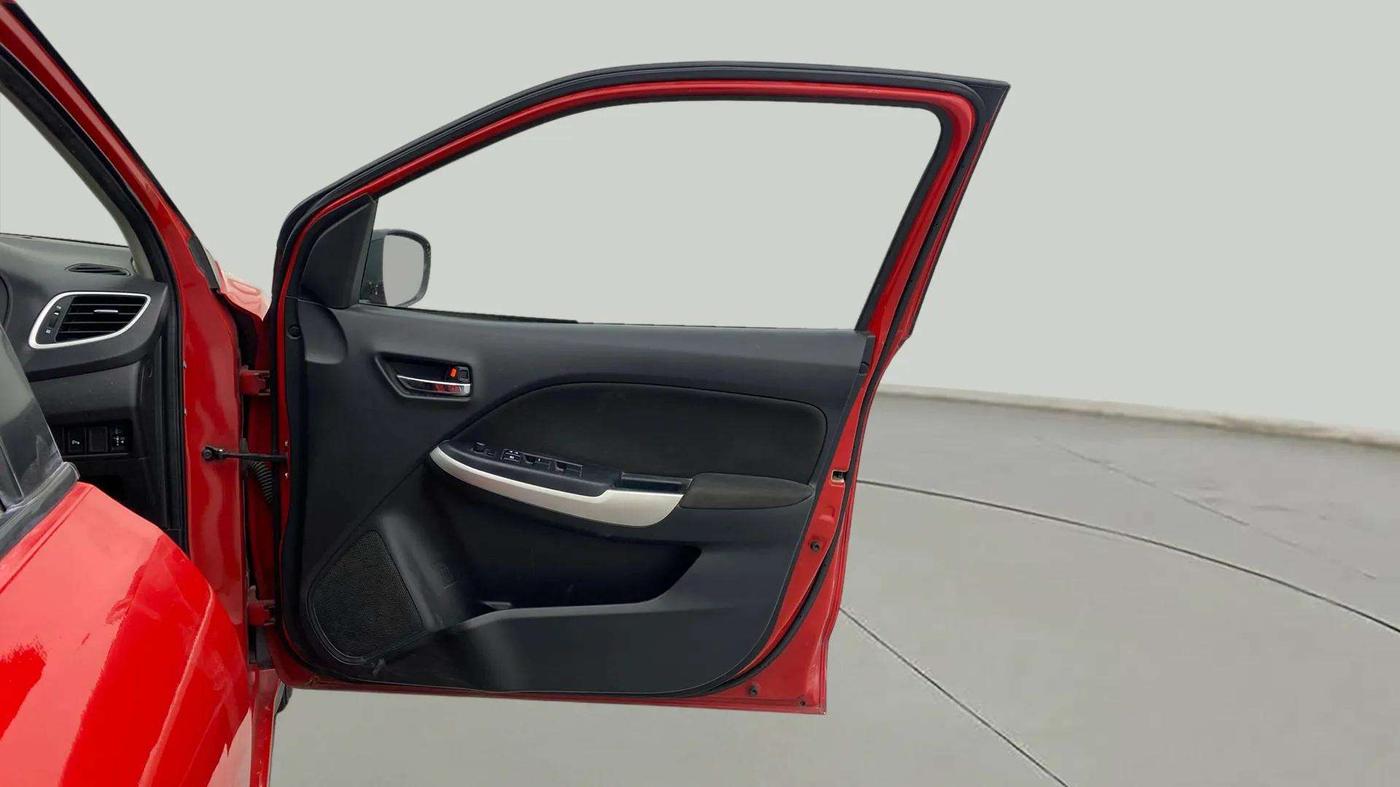 2016 Maruti Baleno DELTA CVT PETROL 1.2, Petrol, Automatic, 92,398 km, RHS Front Door
