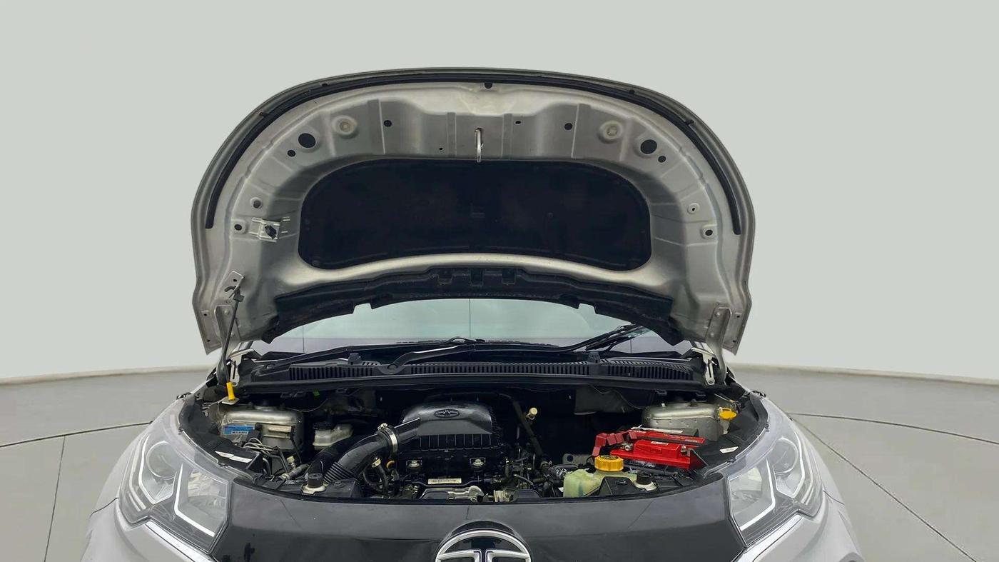 2021 Tata NEXON XMA SUNROOF PETROL, Petrol, Automatic, 36,110 km, Open Bonet