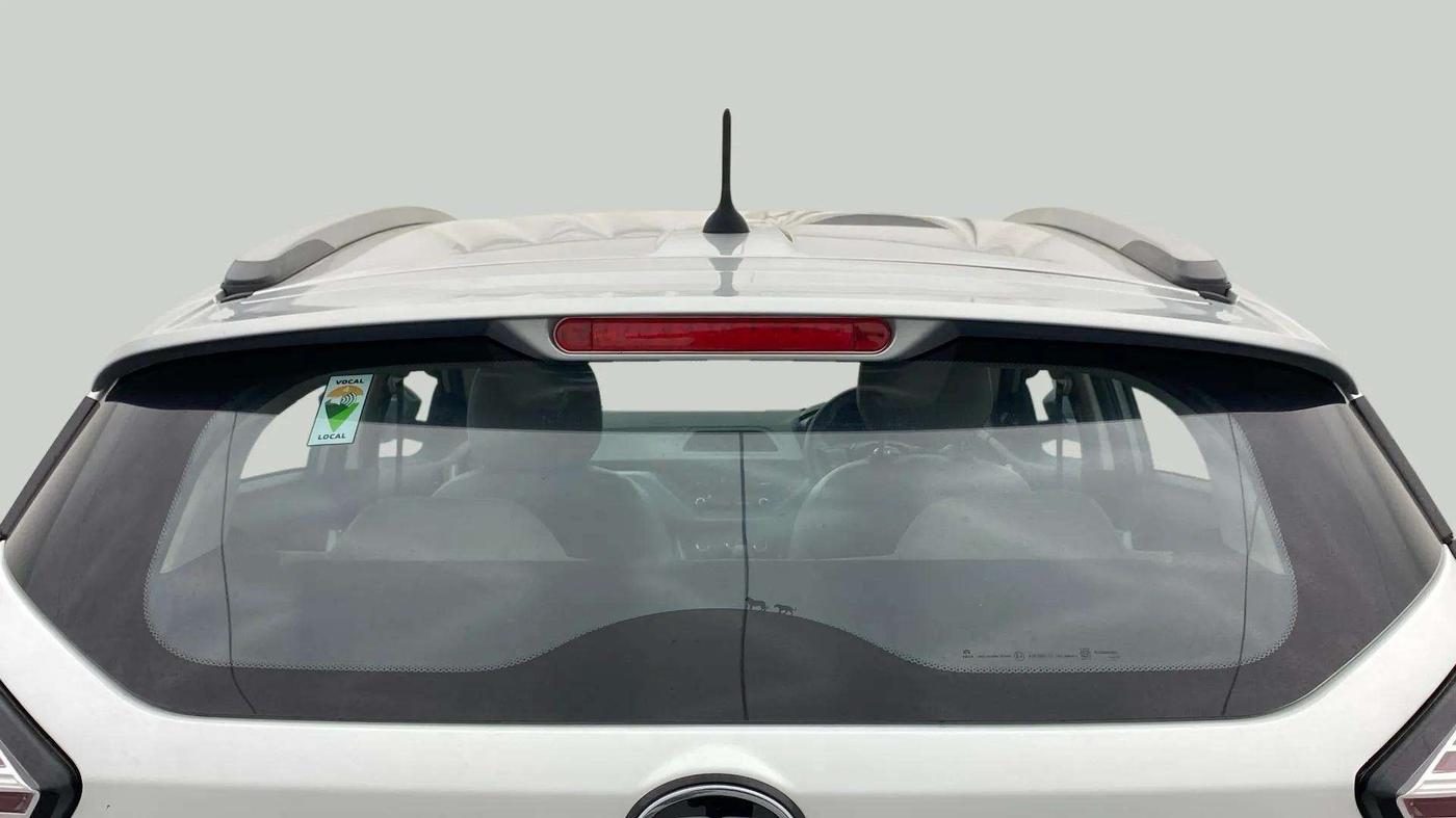 2021 Tata NEXON XMA SUNROOF PETROL, Petrol, Automatic, 36,110 km, Rear Windshield