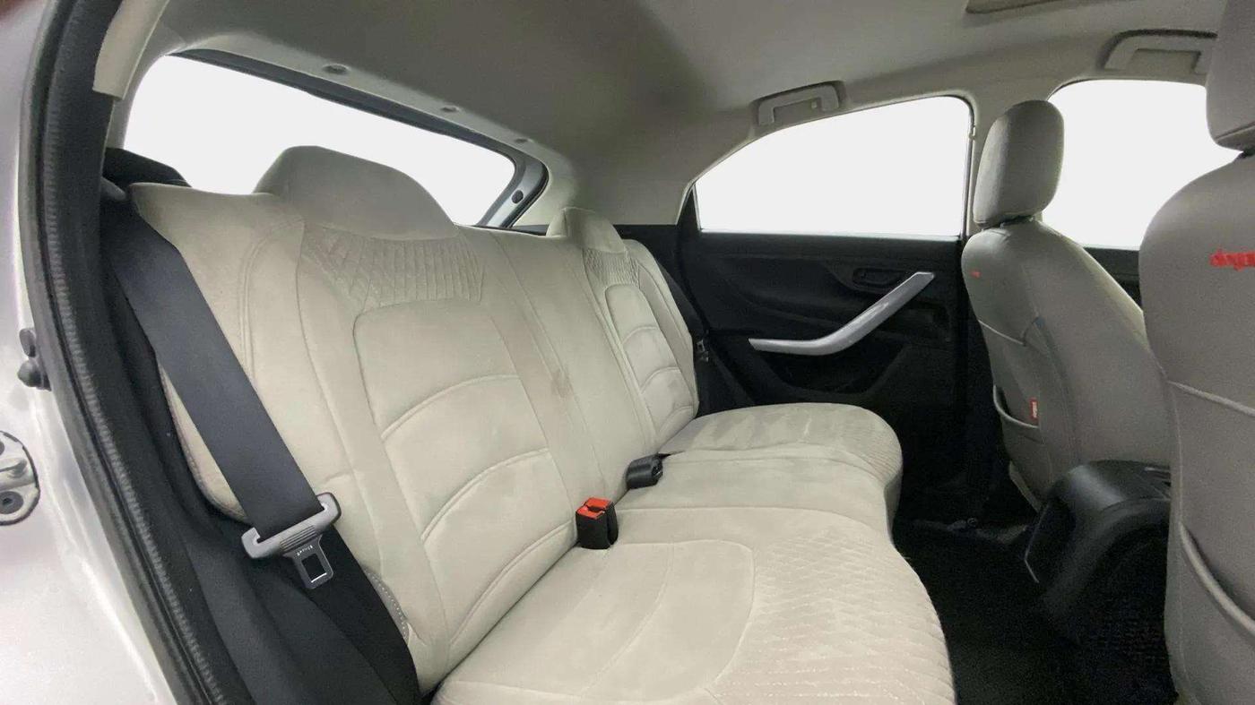 2021 Tata NEXON XMA SUNROOF PETROL, Petrol, Automatic, 36,110 km, Right Side Rear Door Cabin
