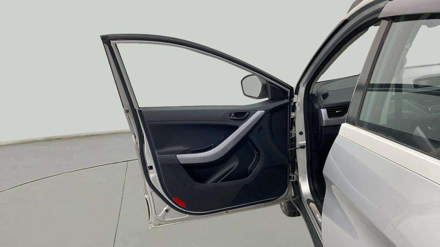 2021 Tata NEXON XMA SUNROOF PETROL, Petrol, Automatic, 36,110 km, LHS Front Door