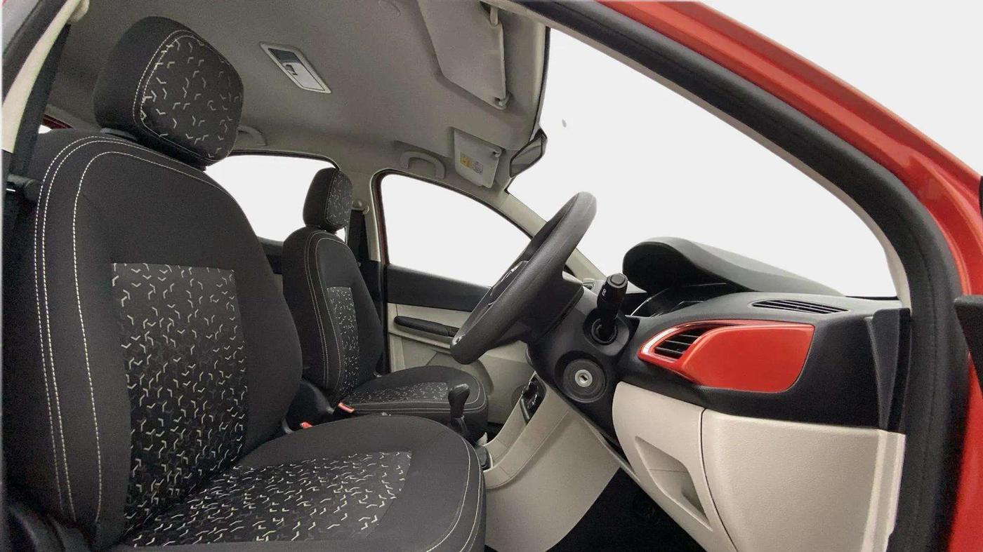 2023 Tata Tiago XZ PLUS PETROL, Petrol, Manual, 10,464 km, Right Side Front Door Cabin