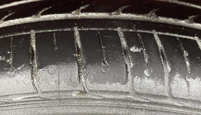 2023 Tata Tiago XZ PLUS PETROL, Petrol, Manual, 10,464 km, Right Front Tyre Tread