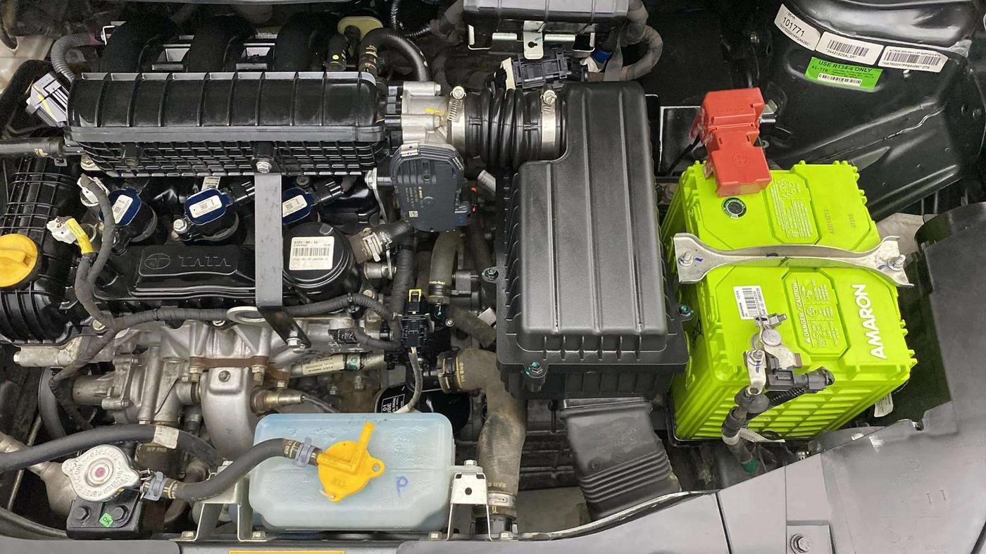 2023 Tata ALTROZ XMA PLUS PETROL, Petrol, Manual, 20,980 km, Engine View - Left