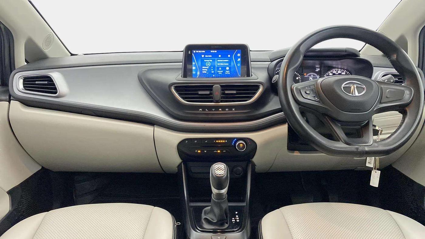 2023 Tata ALTROZ XMA PLUS PETROL, Petrol, Manual, 20,980 km, Dashboard