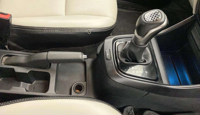 2023 Tata ALTROZ XMA PLUS PETROL, Petrol, Manual, 20,863 km, Gear Lever