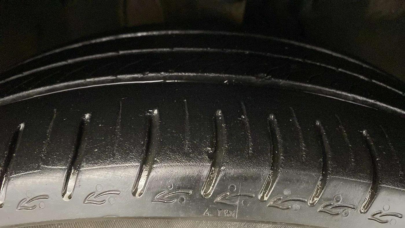 2023 Tata ALTROZ XMA PLUS PETROL, Petrol, Manual, 20,980 km, Right Front Tyre Tread
