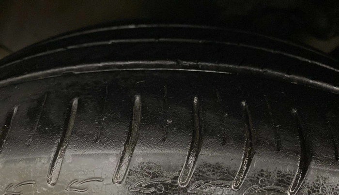 2023 Tata ALTROZ XMA PLUS PETROL, Petrol, Manual, 20,863 km, Left Front Tyre Tread