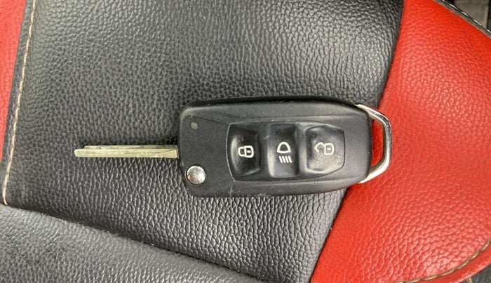 2021 Tata Tiago XT (O) PETROL, Petrol, Manual, 69,476 km, Key Close Up