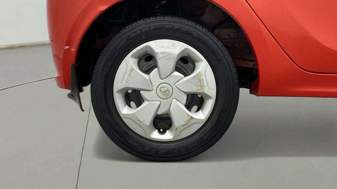2021 Tata Tiago XT (O) PETROL, Petrol, Manual, 69,918 km, Right Rear Wheel