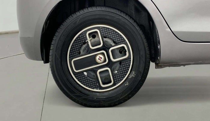 2014 Maruti Swift VXI, Petrol, Manual, 63,250 km, Right Rear Wheel