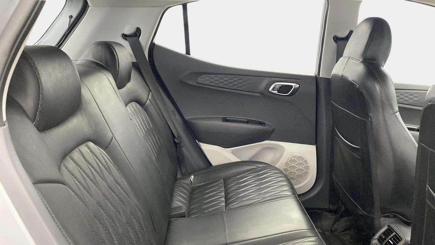 2021 Hyundai GRAND I10 NIOS SPORTZ AMT 1.2 KAPPA VTVT, Petrol, Automatic, 13,322 km, Right Side Rear Door Cabin