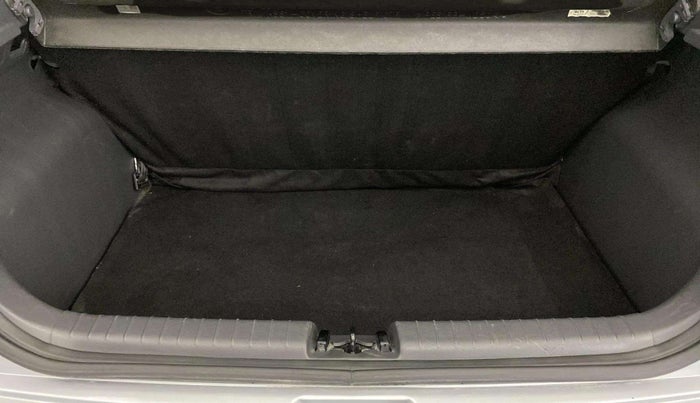 2021 Hyundai GRAND I10 NIOS SPORTZ AMT 1.2 KAPPA VTVT, Petrol, Automatic, 12,833 km, Boot Inside