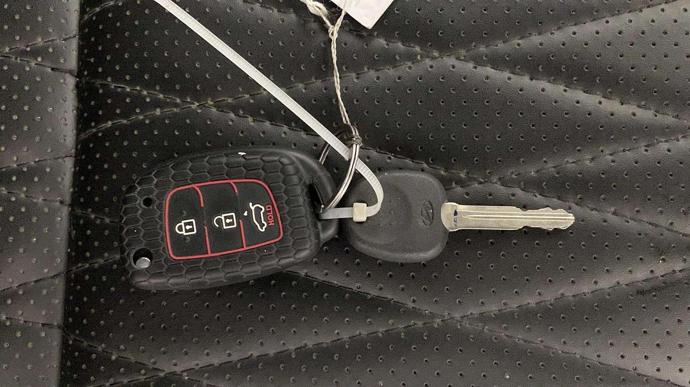 2021 Hyundai GRAND I10 NIOS SPORTZ AMT 1.2 KAPPA VTVT, Petrol, Automatic, 13,322 km, Key Close Up