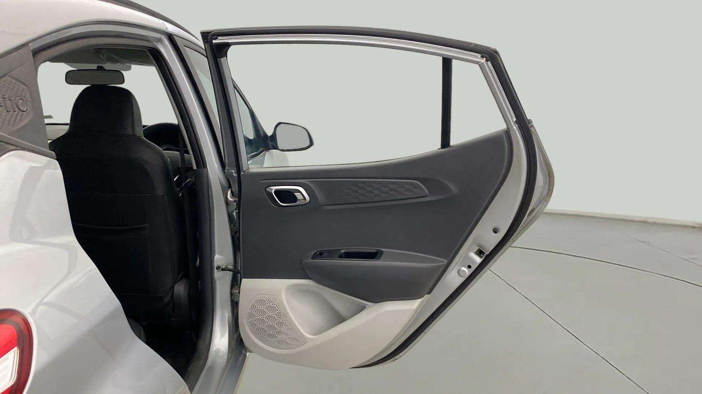2021 Hyundai GRAND I10 NIOS SPORTZ AMT 1.2 KAPPA VTVT, Petrol, Automatic, 13,322 km, RHS Rear Door