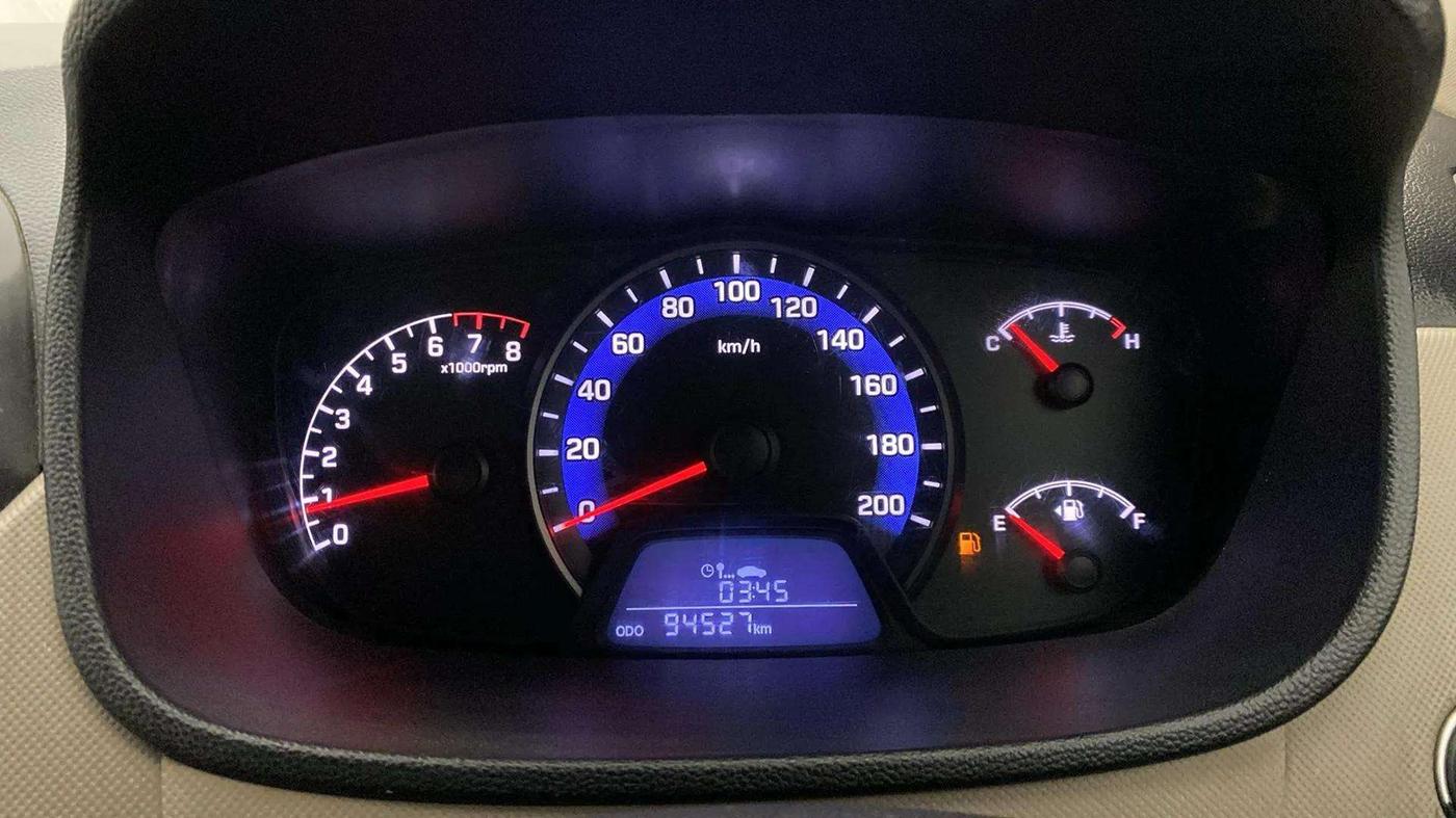 2015 Hyundai Xcent SX 1.2 (O), Petrol, Manual, 94,556 km, Odometer Image