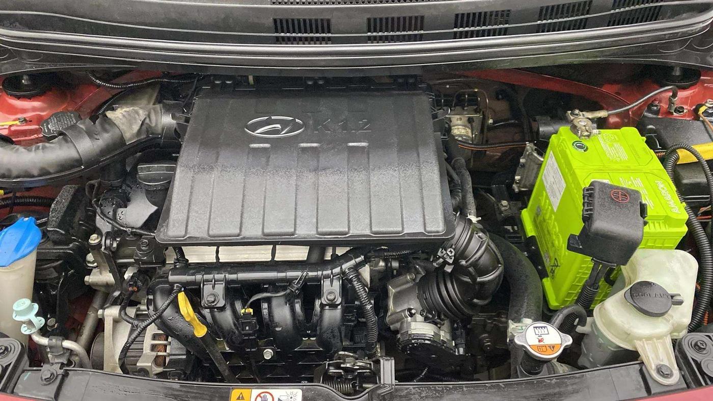 2015 Hyundai Xcent SX 1.2 (O), Petrol, Manual, 94,556 km, Engine View
