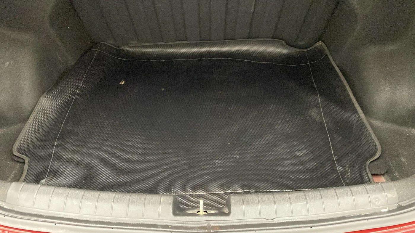 2015 Hyundai Xcent SX 1.2 (O), Petrol, Manual, 94,556 km, Boot Inside