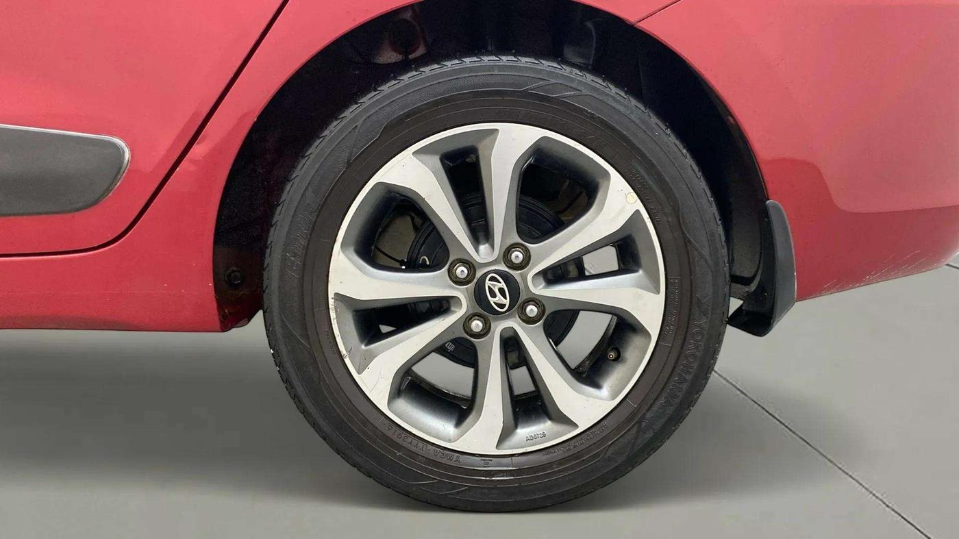 2015 Hyundai Xcent SX 1.2 (O), Petrol, Manual, 94,556 km, Left Rear Wheel