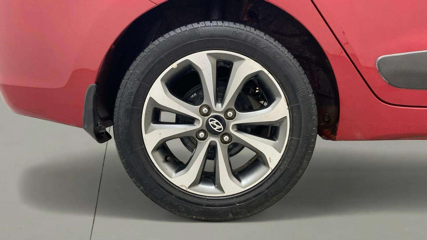 2015 Hyundai Xcent SX 1.2 (O), Petrol, Manual, 94,556 km, Right Rear Wheel