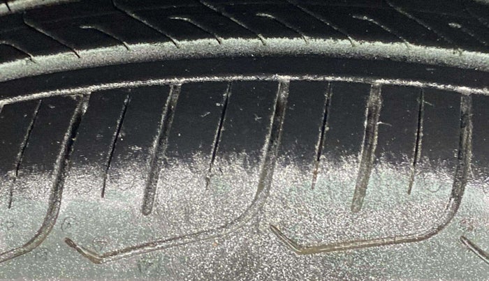 2019 Maruti Dzire ZXI AMT, Petrol, Automatic, 47,622 km, Left Front Tyre Tread