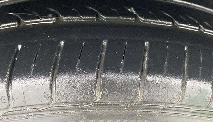 2019 Maruti Dzire ZXI AMT, Petrol, Automatic, 47,622 km, Right Rear Tyre Tread