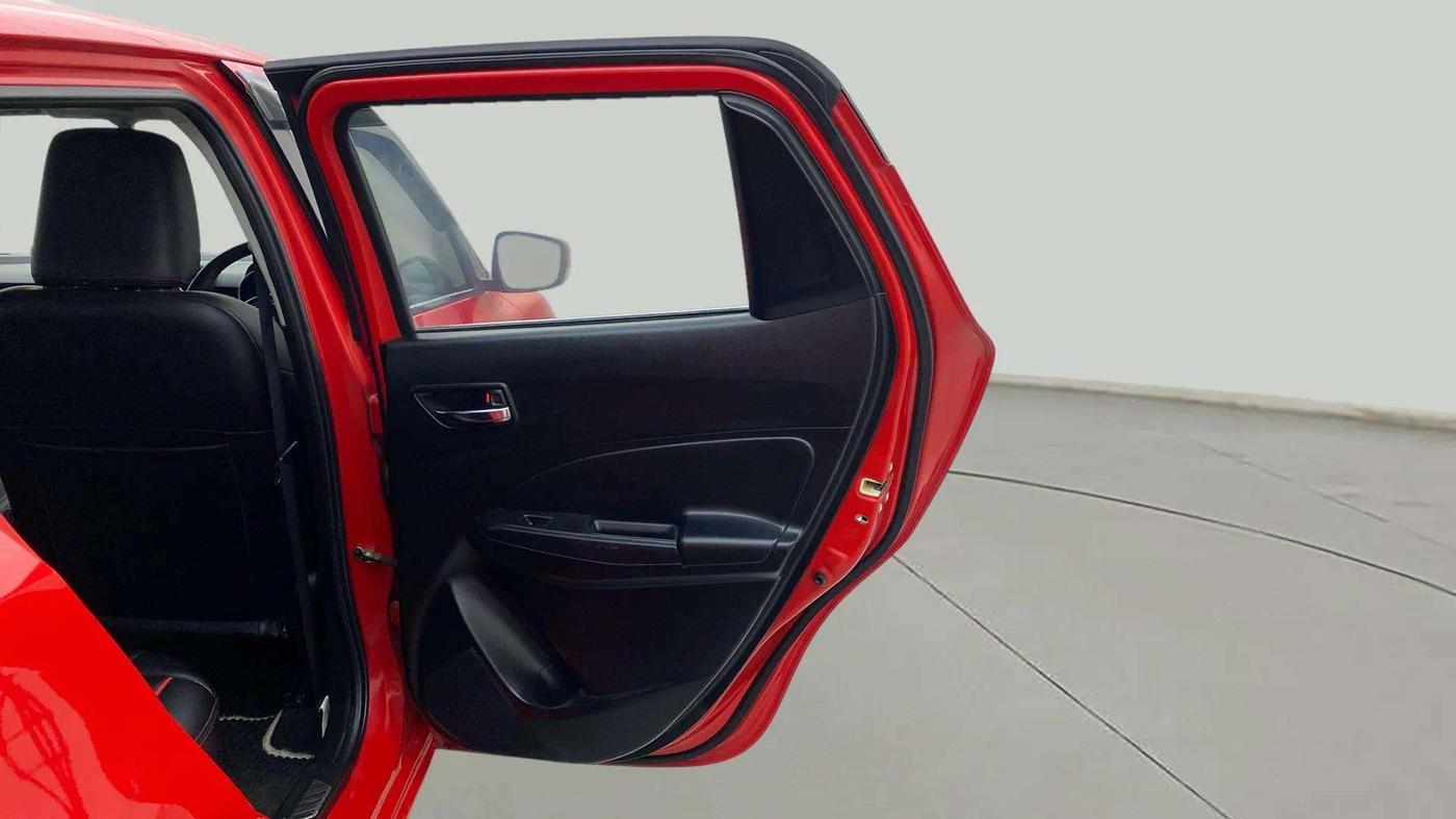 2018 Maruti Swift ZXI AMT, Petrol, Automatic, 69,024 km, RHS Rear Door