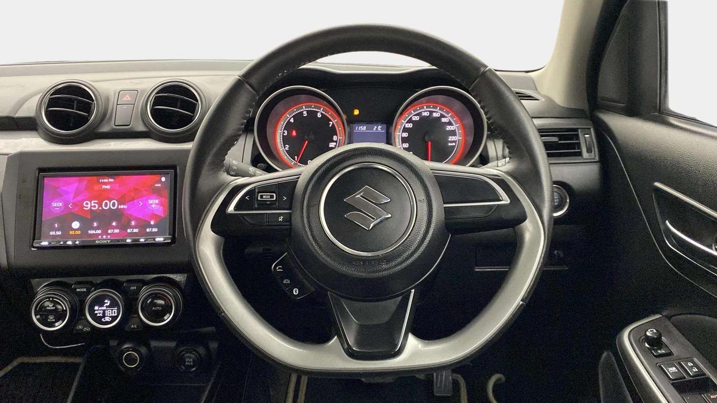 2018 Maruti Swift ZXI AMT, Petrol, Automatic, 69,024 km, Steering Wheel Close Up