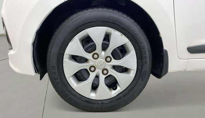 2014 Hyundai Xcent S 1.2, Petrol, Manual, 73,110 km, Left Front Wheel