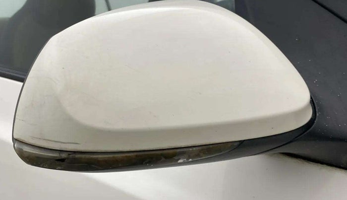 2014 Hyundai Xcent S 1.2, Petrol, Manual, 73,110 km, Right rear-view mirror - Indicator light not working