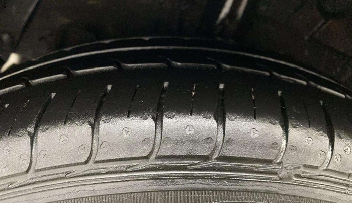 2014 Hyundai Xcent S 1.2, Petrol, Manual, 73,110 km, Right Rear Tyre Tread
