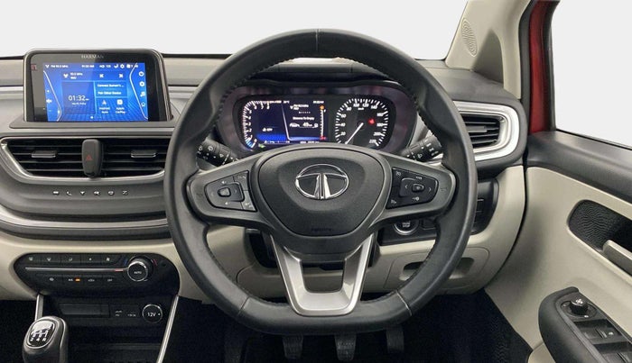 2023 Tata ALTROZ  XZ Plus (O) (S), Petrol, Manual, 15,177 km, Steering Wheel Close Up