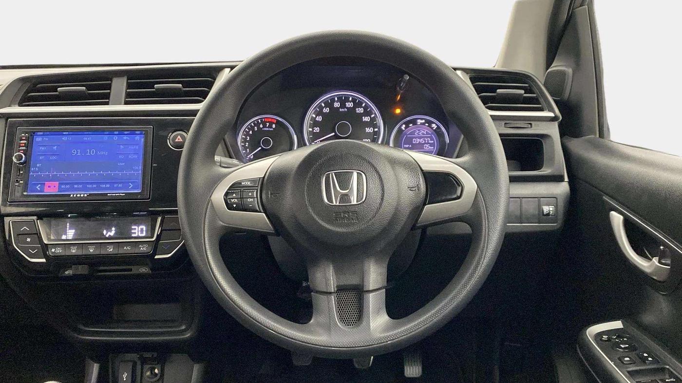 2017 Honda BR-V 1.5L I-VTEC V, Petrol, Manual, 34,628 km, Steering Wheel Close Up