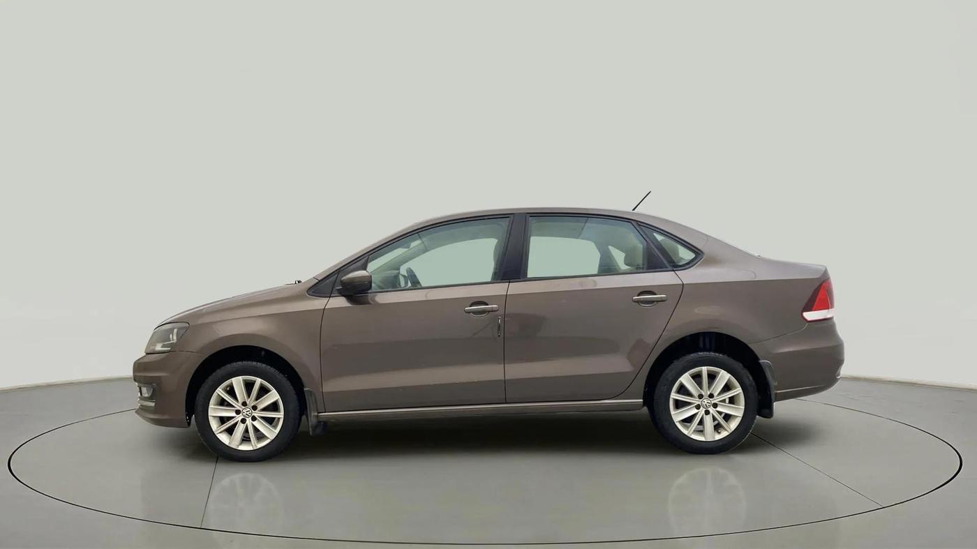 2015 Volkswagen Vento HIGHLINE 1.6 MPI, Petrol, Manual, 85,807 km, Left Side