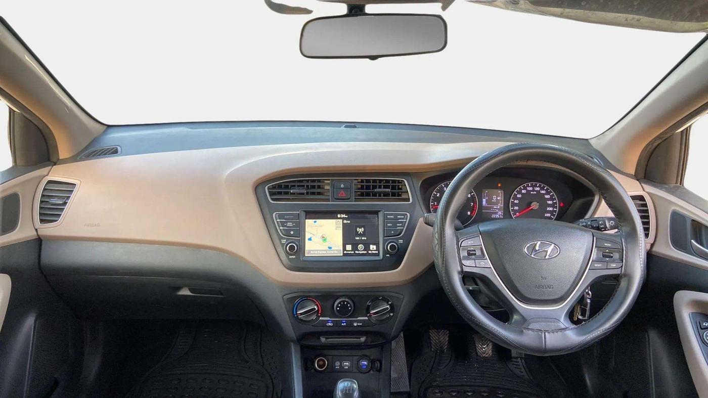 2019 Hyundai Elite i20 SPORTZ PLUS 1.2, Petrol, Manual, 22,433 km, Dashboard